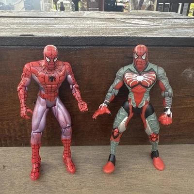 LOTE DE 2 FIGURAS VINTAGE AÑOS 90 TOY BIZ MARVEL COMICS SPIDERMAN Foto 1 de 4