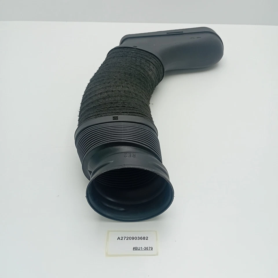2010-2011 Mercedes-Benz E350 Air Intake Hose Right A2720903682 - Image 1 of 4