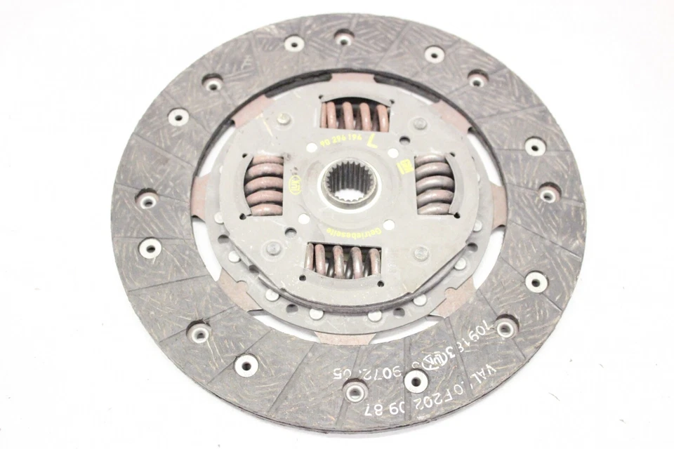 ORIGINAL OPEL Kadett E Ascona C Kupplungsscheibe 90296194 - Bild 1 von 1