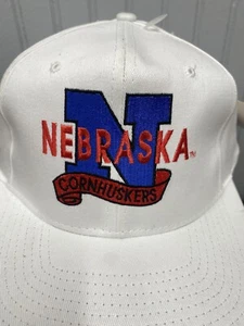 Cappello Berretto Nebraska Cornhuskers By Head Start Abbigliamento Sportivo Nuovo Con Etichette Calcio - Foto 1 di 7