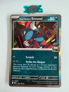 HOLO Pokemon Destined Rivals Team Rocket's Sneasel 128 nuovo SET 2025 NUOVO DI ZECCA - Foto 1 di 1