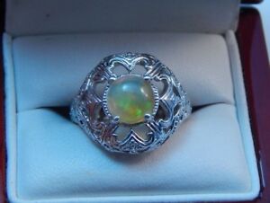 1,07 Karat Cabochon Opal Sterlingsilber filigraner Ring 