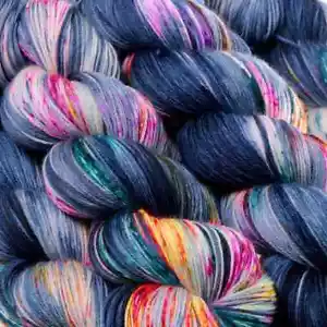 Igelfasern :: Sockengarn Glühwürmchen / Kimono:: Merinowolle Garn - Bild 1 von 9