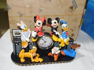 Mickey & Friends Film Keramik Statue mit funktionierenden Uhrenbatterien - Bild 1 von 4