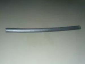 01-03 Caravan Voyager Country RH Front Door Trim Seal 04717878AB 05020498AA - Bild 1 von 4