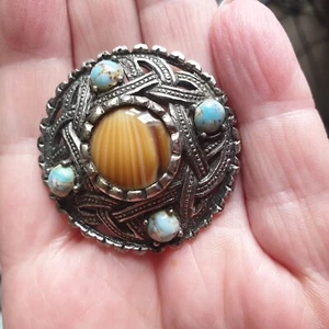 Vtg Celtic Scottish Shield Brooch Tigers Eye Glass Metal Blue Agate ? Style Bea - Picture 1 of 7