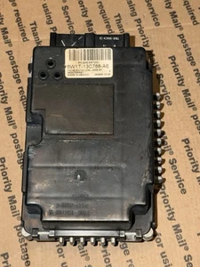 6W1T-13C788-AE  2006 Ford Crown Vic Mercury  OEM Lighting Control Module - Picture 1 of 4