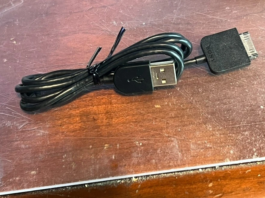 Genuine SONY 1-968-355-11 OEM Data / Charging Cable for XPERIA SGP-UC2 Tablet - Image 1 of 1