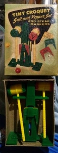 NEW IN BOX VINTAGE Tiny Croquet Salt and Pepper Shakers and Steak Markers Rare - Picture 1 of 6