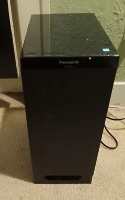 Subwoofer de sonido envolvente de cine en casa Panasonic SU-HTB15 Foto 1 de 4