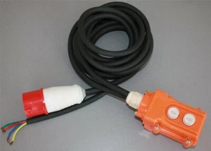 Drehrichtungsschalter XT20 Polumschalter fertig mit 380 Volt Stecker u. Kabel - Picture 1 of 1