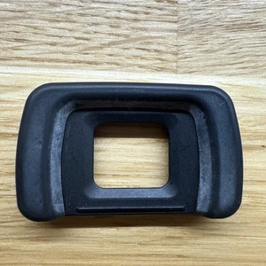 Olympus OEM Eyepiece Eyecup For E3 E30 E400 E410 E500 E510 E520 E620 - Picture 1 of 2