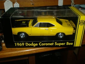 Crown Premiums 1969 Dodge Coronet Super Bee Federated Auto 1:24 Diecast Car Nuevo en caja - Imagen 1 de 7