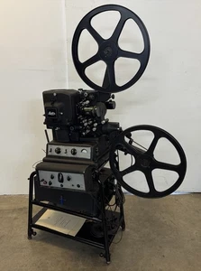 Leitz 16 mm Schmalfilm Theatermaschine G1 Leitz Röhrenverstärker Vollausstattung - Bild 1 von 21