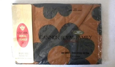 VTG CANNON ROYAL FAMILY MOD FLOWER ORANGEY BROWN BLACK TWIN FITTED SHEET SEALED! - Image 1 of 2