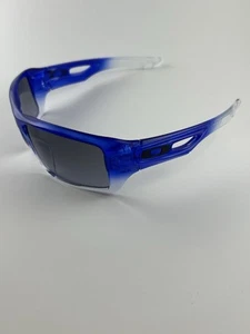 Oakley Eye Patch 2 Blue Clear Fade Frame Black Grey Gradient Lens OO9136-02 - Picture 1 of 9
