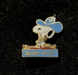 SQUAW VALLEY Cowboy Snoopy Ski Pin CALIFORNIA (Lost Name) Skiing Resort Souvenir - Picture 1 of 3