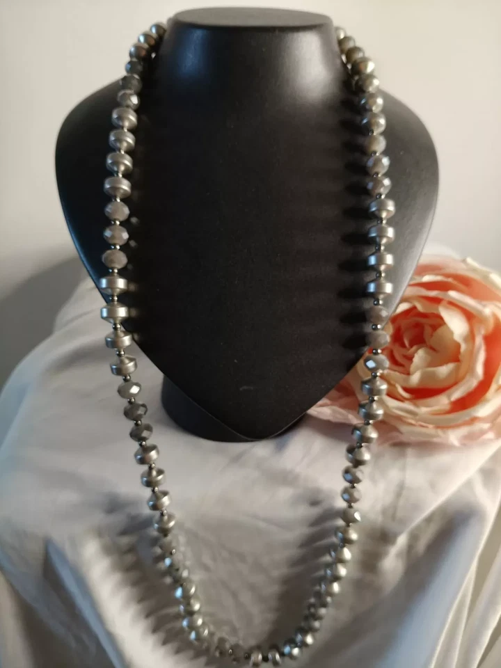 COLLANA DONNA COMPOSTA DA RESINA COLORE ARGENTO - Immagine 1 di 2