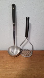 Set utensili da cucina vintage punta di freccia selce schiaccia patate zuppa mestolo - Foto 1 di 6