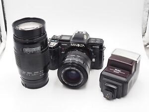 Minolta Maxxum 7000 w/ 2 lenses & flash (U11306)
