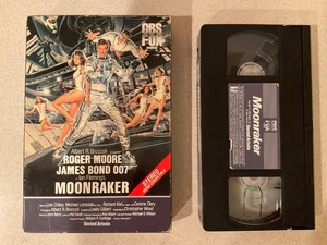 Moonraker (VHS, 1983, CBS Fox Drawer Box) Roger Moore, Lois Chiles - Foto 1 di 7