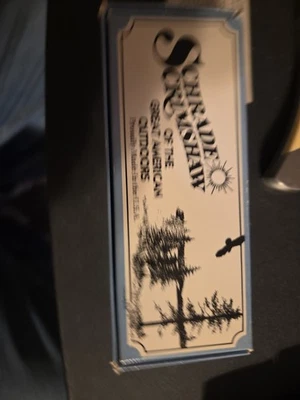 Cuchillo de colección Schrade+ U.S.A. Scrimshaw SC705 Bear and Fish Lockblade Foto 1 de 4