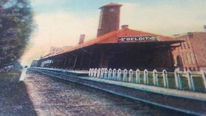 Vintage C. & N.W. Depot Beloit Wis. Chicago & Northwestern Railroad Postcard P33 - Picture 1 of 5