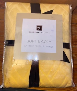 YELLOW Soft & Cozy Lattice Plush Blanket KING SIZE Concierge Collection NEW - Picture 1 of 14