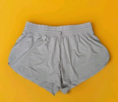 NWT! Abercrombie And Fitch YPB Motion TEK Lined Flyaway Beige Shorts! XL - Image 1 of 4