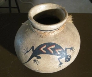 Lucano Signed Art Pottery Vase 6" dia 6"tall - Picture 1 of 4