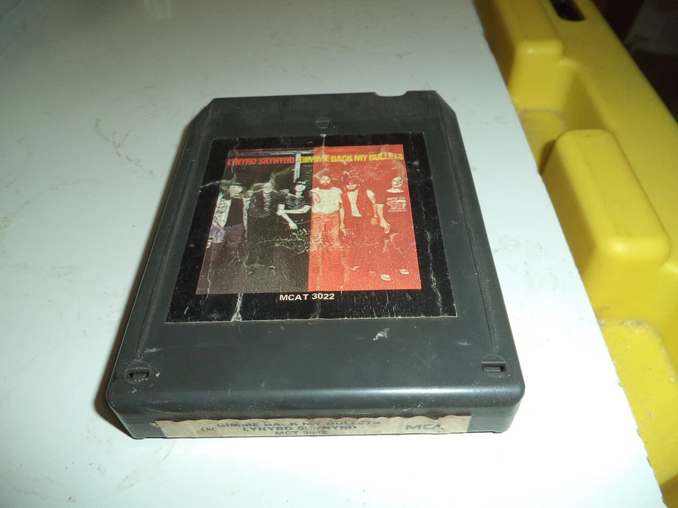 LYNYRD SKYNYRD - Gimme Back My Bullets (1976 - 8 Track Stereo Tape) MCA - Image 1 of 1