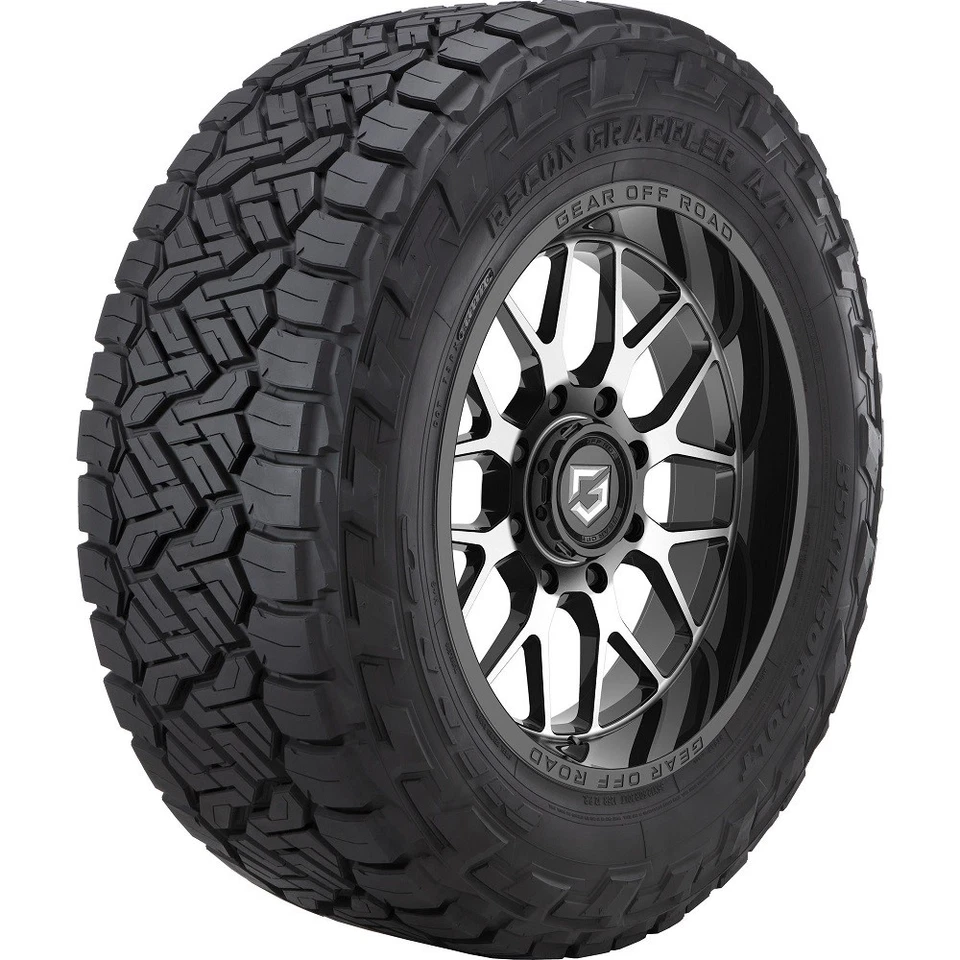 NITTO Recon Grappler A/T 305/60R18 116S (Quantity of 2) Foto 1 de 3