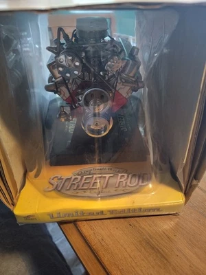 Liberty Classics 1:6 Chevy Small Block Engine Street Rod 84026 - Image 1 of 4