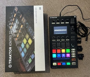 Native Instruments Traktor Kontrol D2 - Stems - Fähig - Picture 1 of 1