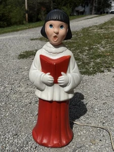 Beco Choir girl Christmas Caroler Blow Mold Light Decoration RARE! Vintage 21" - Picture 1 of 9