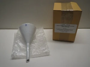 UNITED SCIENTIFIC JHF140 HIRSCH FUNNEL PORCELAIN 140ML - Picture 1 of 3