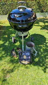 Weber Kugelgrill 57cm mit Zubehör gebraucht - Bild 1 von 4