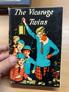 *RARE* c1931 "THE VICARAGE TWINS" D M PERCY SMITH FICTION HARDBACK BOOK (P3) - Picture 1 of 14