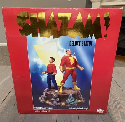 NEW DC Direct Shazam Deluxe Sound and Light Up Statue 287/500 Diorama - Image 1 of 4