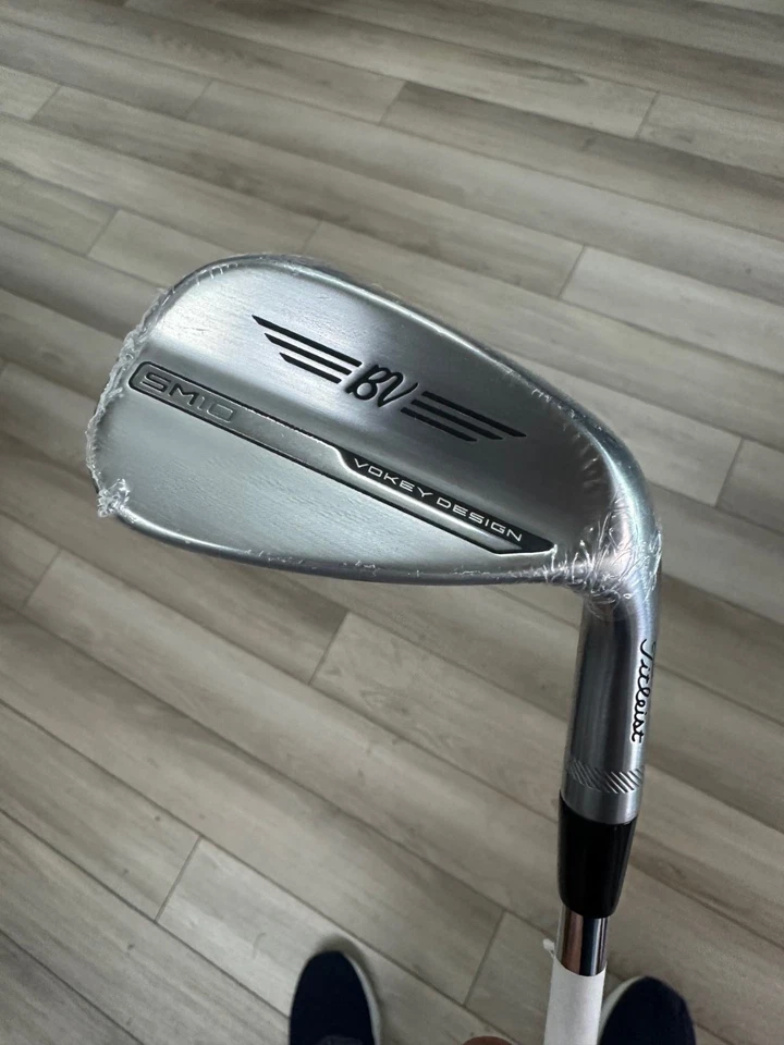 Titleist Vokey SM10 Tour Chrome Wedge-46-10 F Grind-FREE SHIPPING*** - Image 1 of 3