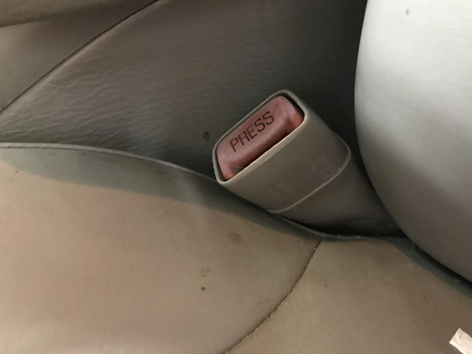 Seat Belt Front Bucket Seat Driver Buckle Fits 04-08 PACIFICA 2592651 Foto 1 de 1