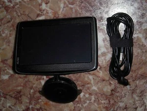 TomTom GO LIVE tragbarer 5" GPS Navigator - Bild 1 von 6