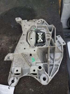2008-2011 AUDI S5 (2DR,COUPE) FRONT TRANSMISSION FRAME & MOUNT - Imagem 1 de 4