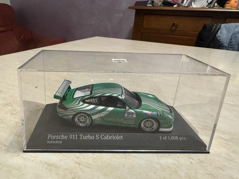 Porsche 911 Turbo S Indishrot Minichamps 1 of 1008 nuova in box da collezione - Immagine 1 di 4