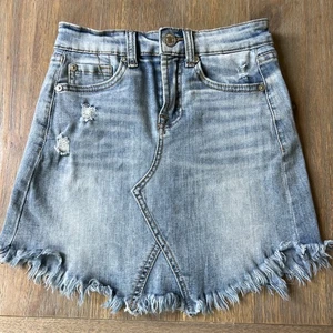 7 For All Mankind jean Mini Skirt Girls 8 Distressed Denim Pockets Zip Front - Picture 1 of 6
