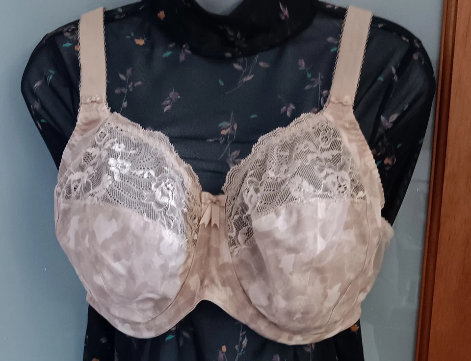 Beige Colored 4 Parts Contracted Cups + Lace  Wired Unpadded Unlined Bra Sz 36G - Image 1 of 4