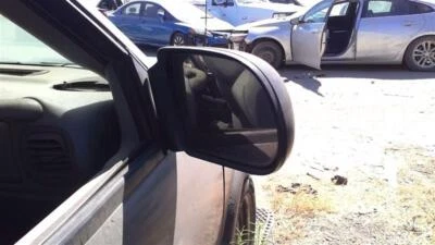 Espejo retrovisor derecho usado se adapta a: Chevrolet S10/s15/sonoma 2003 manual derecho grado A Foto 1 de 4