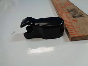 PORSCHE 924 924S 944 944 TURBO 951 TAPA DE PROTECCIÓN BRAZO LIMPIAPARABRISAS TRASERO NUEVO ORIGINAL - Imagen 1 de 8