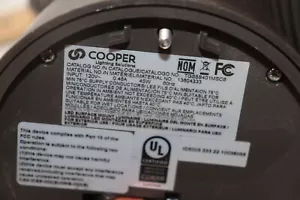 Cooper Security LED Floodlight Polycarbonate Lens 4000K 50W 120-277V - Dirty - Picture 1 of 5