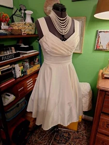 Modcloth Vintage Style A-Line Short Wedding Formal Dress White w Pockets - Picture 1 of 7